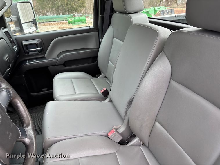 image for item FB2988 2017 Chevrolet Silverado 2500HD pickup truck