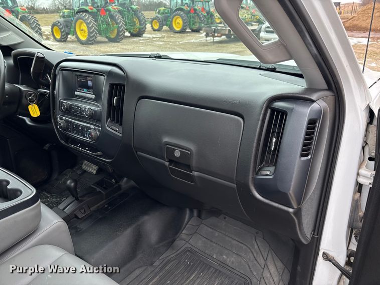 image for item FB2988 2017 Chevrolet Silverado 2500HD pickup truck