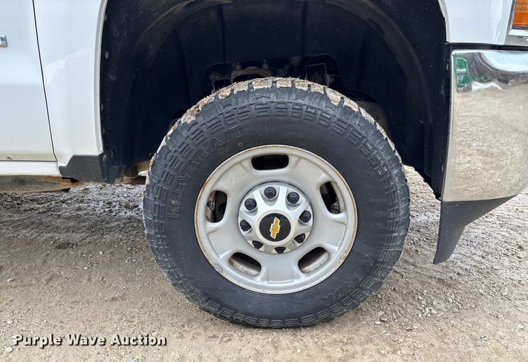 image for item FB2988 2017 Chevrolet Silverado 2500HD pickup truck