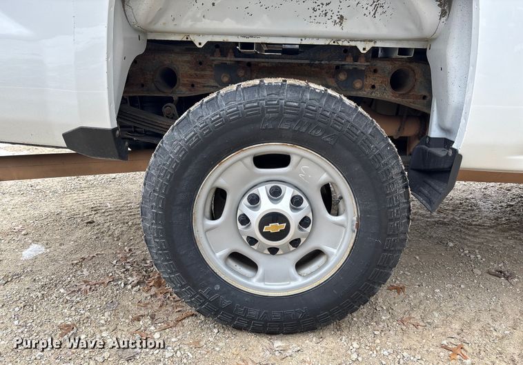 image for item FB2988 2017 Chevrolet Silverado 2500HD pickup truck