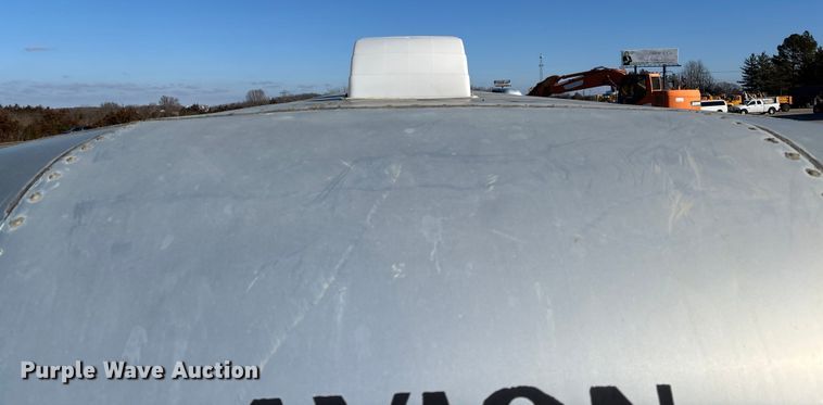 image for item FB2993 1984 Avion Camper