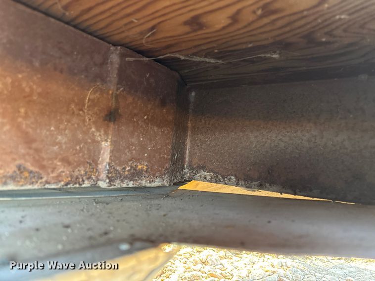 image for item FB2993 1984 Avion Camper