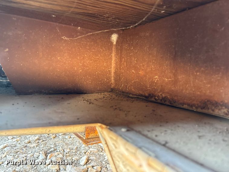 image for item FB2993 1984 Avion Camper