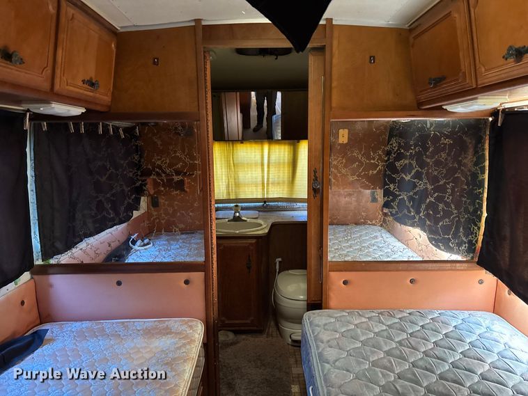 image for item FB2993 1984 Avion Camper