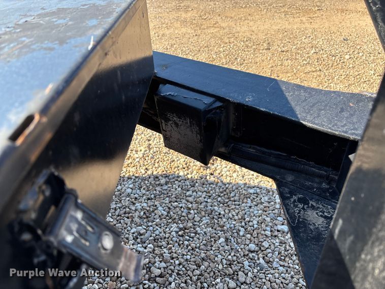 image for item FB3001 2005 Contrail equipment trailer