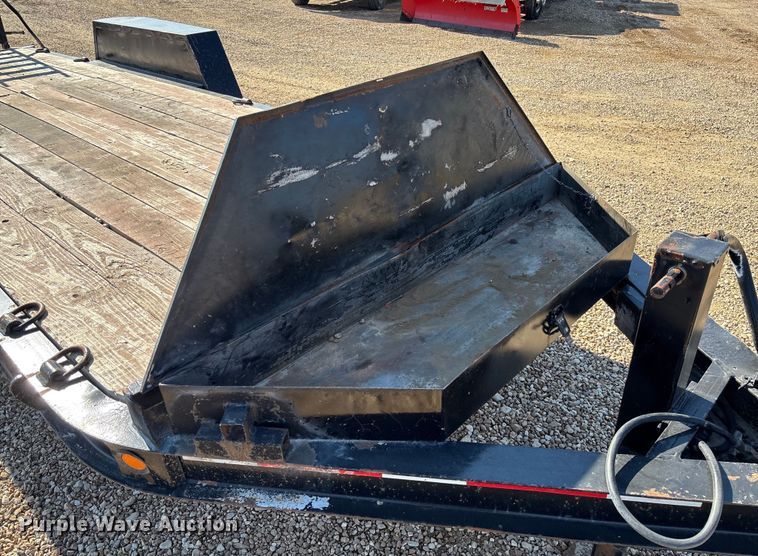 image for item FB3001 2005 Contrail equipment trailer