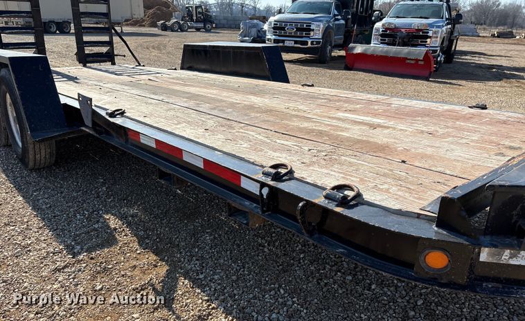 image for item FB3001 2005 Contrail equipment trailer