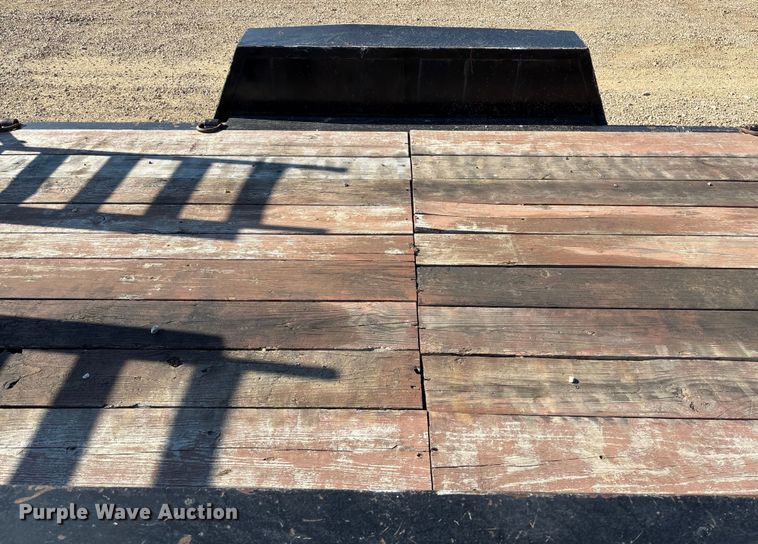 image for item FB3001 2005 Contrail equipment trailer