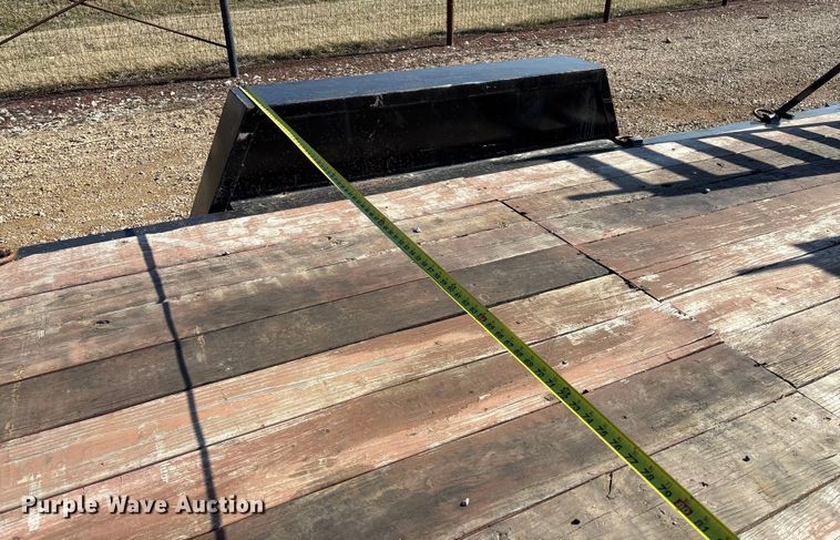 image for item FB3001 2005 Contrail equipment trailer