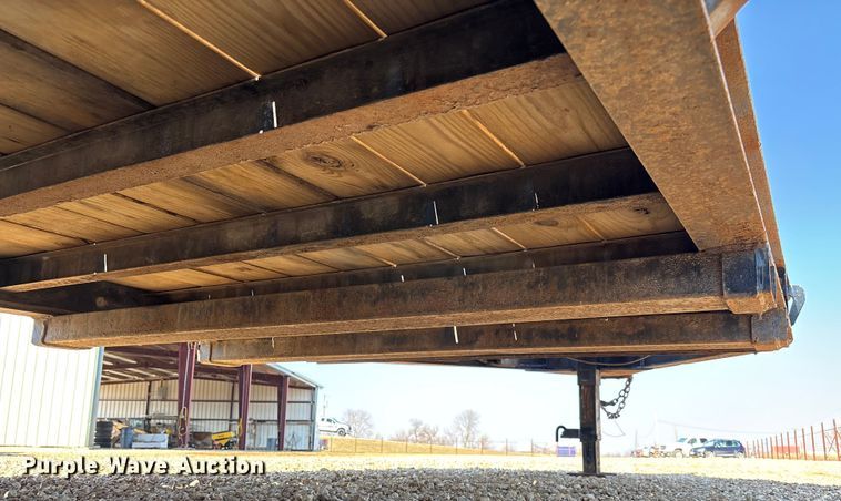 image for item FB3001 2005 Contrail equipment trailer