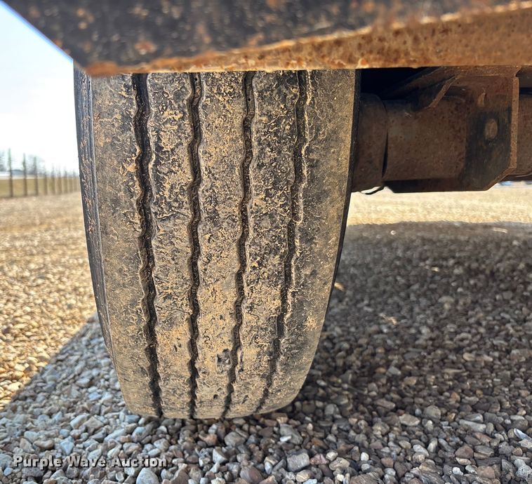 image for item FB3001 2005 Contrail equipment trailer