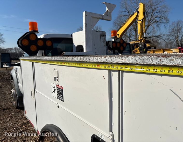 image for item FB3002 2008 Ford F450 Super Duty utility / service truck