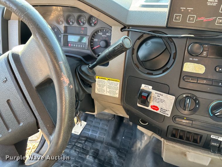 image for item FB3002 2008 Ford F450 Super Duty utility / service truck