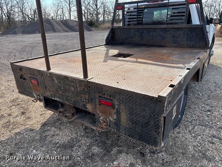 image for item FB3007 2009 Chevrolet Silverado 3500HD Ext. Cab bale bed pickup truck