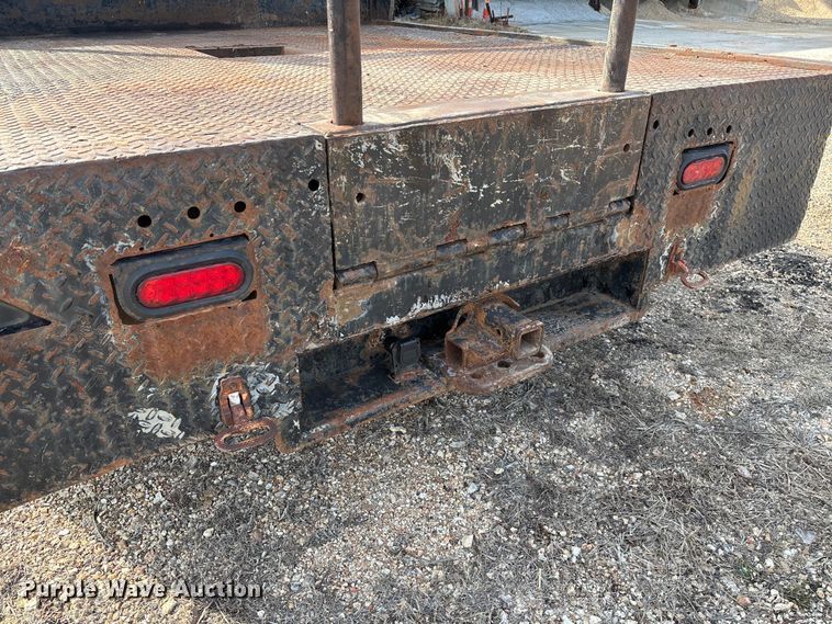 image for item FB3007 2009 Chevrolet Silverado 3500HD Ext. Cab bale bed pickup truck