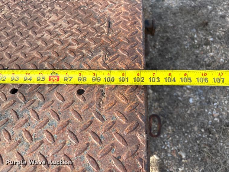 image for item FB3007 2009 Chevrolet Silverado 3500HD Ext. Cab bale bed pickup truck