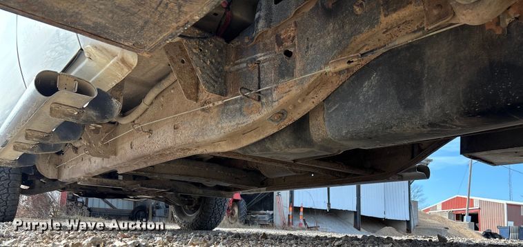 image for item FB3007 2009 Chevrolet Silverado 3500HD Ext. Cab bale bed pickup truck