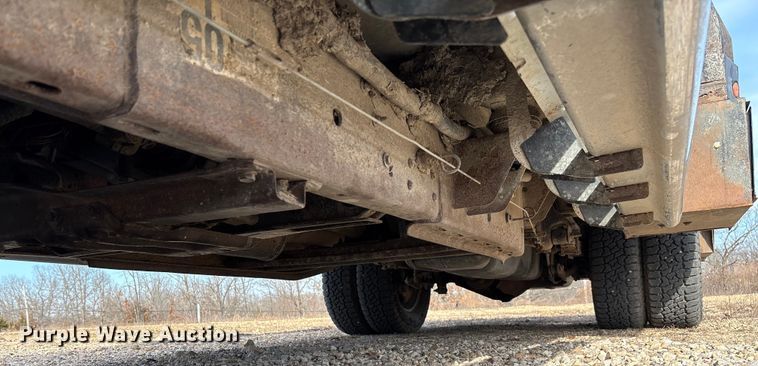 image for item FB3007 2009 Chevrolet Silverado 3500HD Ext. Cab bale bed pickup truck