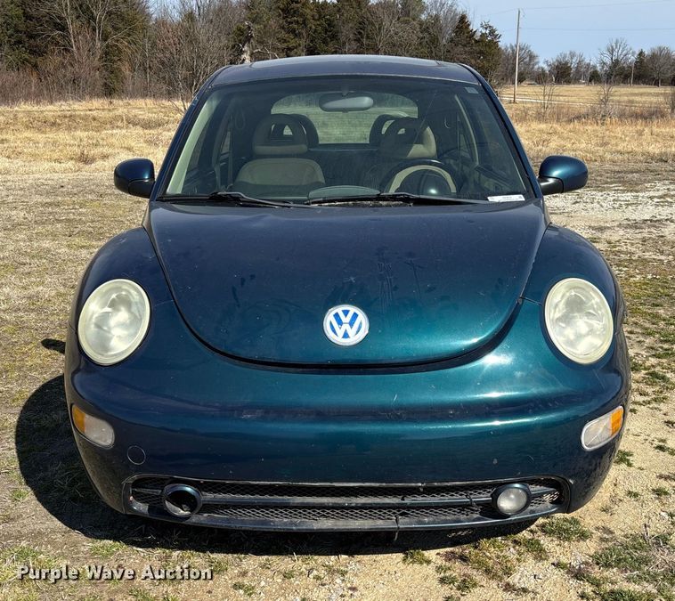 image for item FB3015 2002 Volkswagen Beetle 