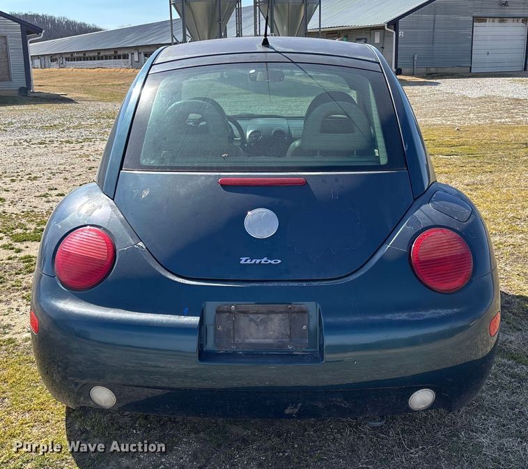 image for item FB3015 2002 Volkswagen Beetle 