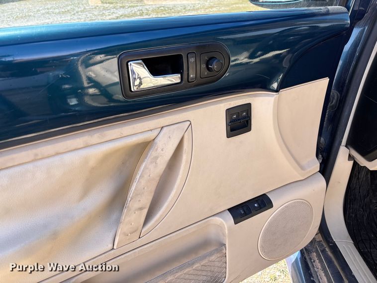 image for item FB3015 2002 Volkswagen Beetle 