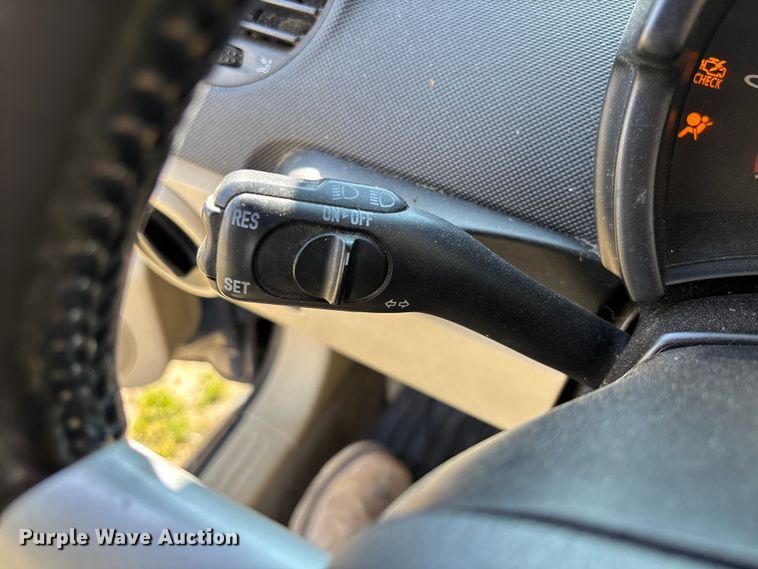 image for item FB3015 2002 Volkswagen Beetle 