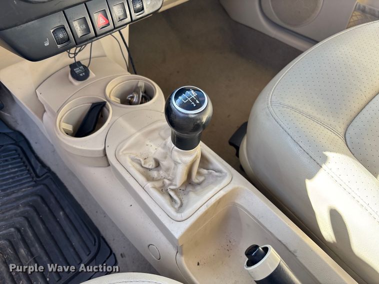 image for item FB3015 2002 Volkswagen Beetle 