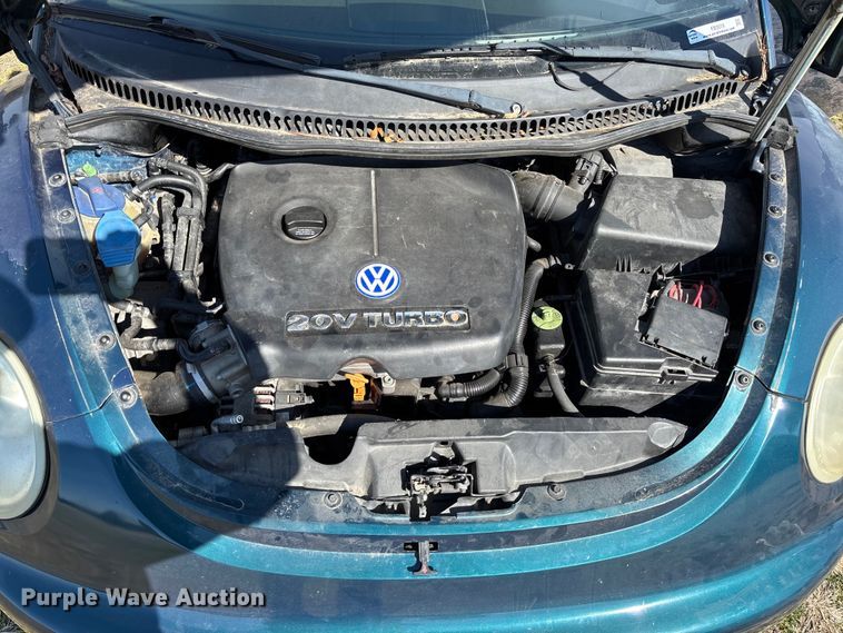 image for item FB3015 2002 Volkswagen Beetle 