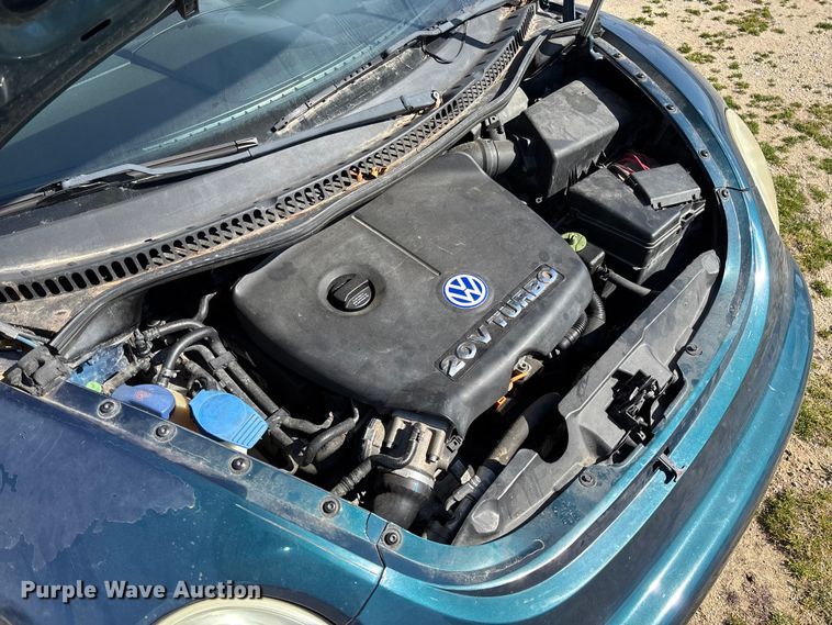 image for item FB3015 2002 Volkswagen Beetle 