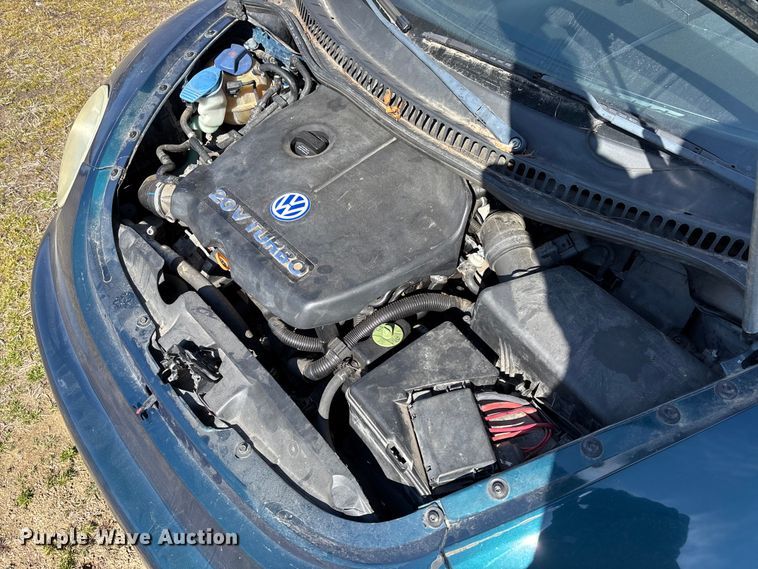 image for item FB3015 2002 Volkswagen Beetle 