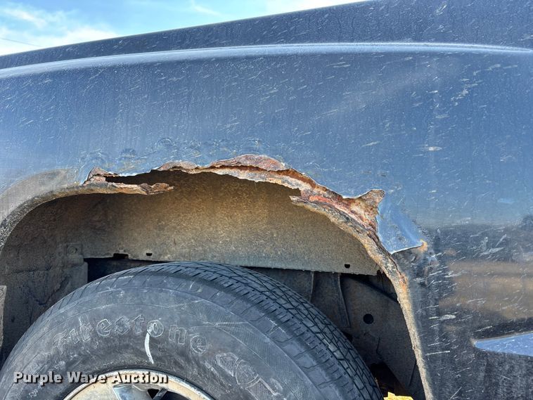 image for item FB3500 2006 Dodge Dakota Crew Cab pickup truck