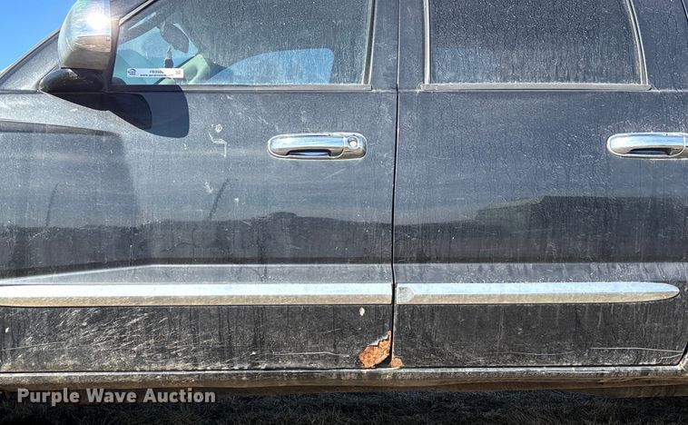 image for item FB3500 2006 Dodge Dakota Crew Cab pickup truck