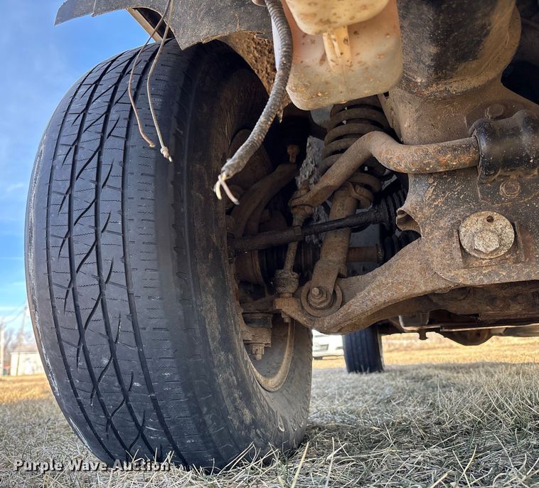 image for item FB3500 2006 Dodge Dakota Crew Cab pickup truck