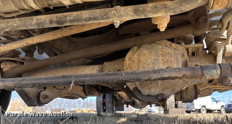 image for item FB3502 2008 Ford F450 Super Duty flatbed truck