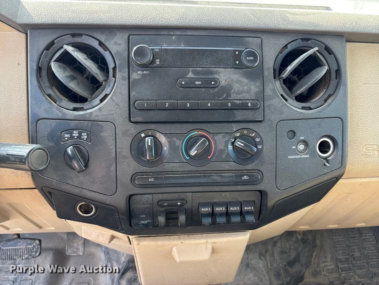 image for item FB3502 2008 Ford F450 Super Duty flatbed truck