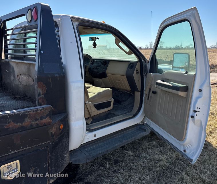 image for item FB3502 2008 Ford F450 Super Duty flatbed truck