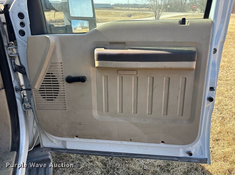 image for item FB3502 2008 Ford F450 Super Duty flatbed truck