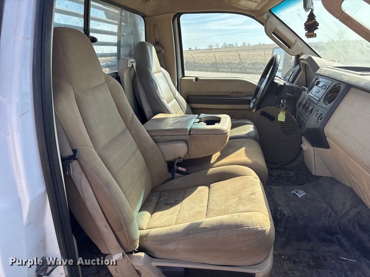 image for item FB3502 2008 Ford F450 Super Duty flatbed truck