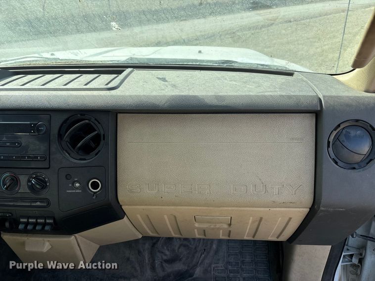 image for item FB3502 2008 Ford F450 Super Duty flatbed truck