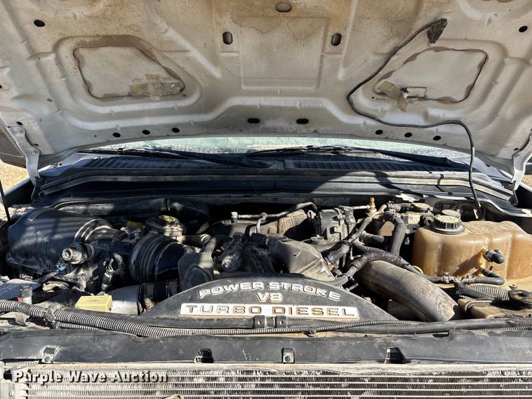 image for item FB3502 2008 Ford F450 Super Duty flatbed truck