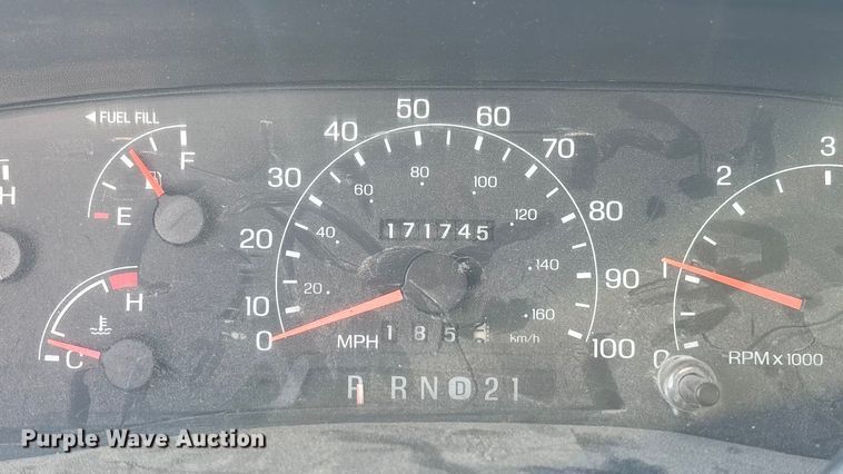 image for item FB3503 2000 Ford F450 utility / service truck