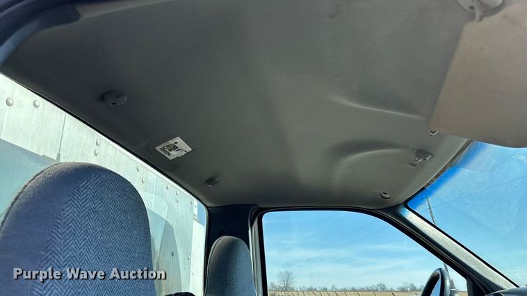 image for item FB3503 2000 Ford F450 utility / service truck