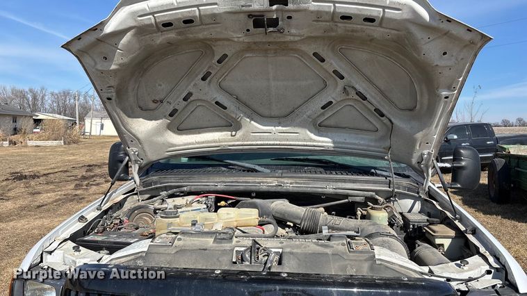 image for item FB3503 2000 Ford F450 utility / service truck