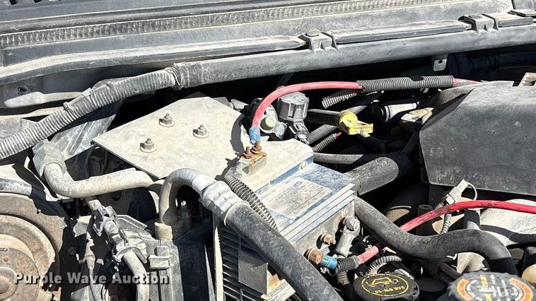 image for item FB3503 2000 Ford F450 utility / service truck