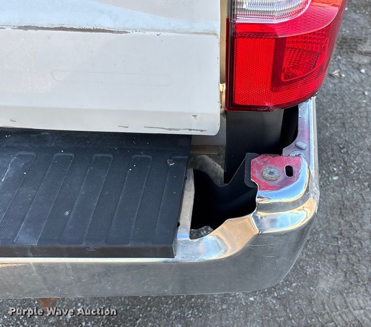 image for item FB3510 2017 Ford F350 Super Duty XL pickup truck