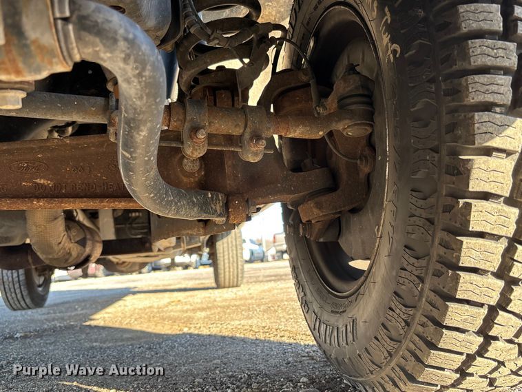 image for item FB3510 2017 Ford F350 Super Duty XL pickup truck