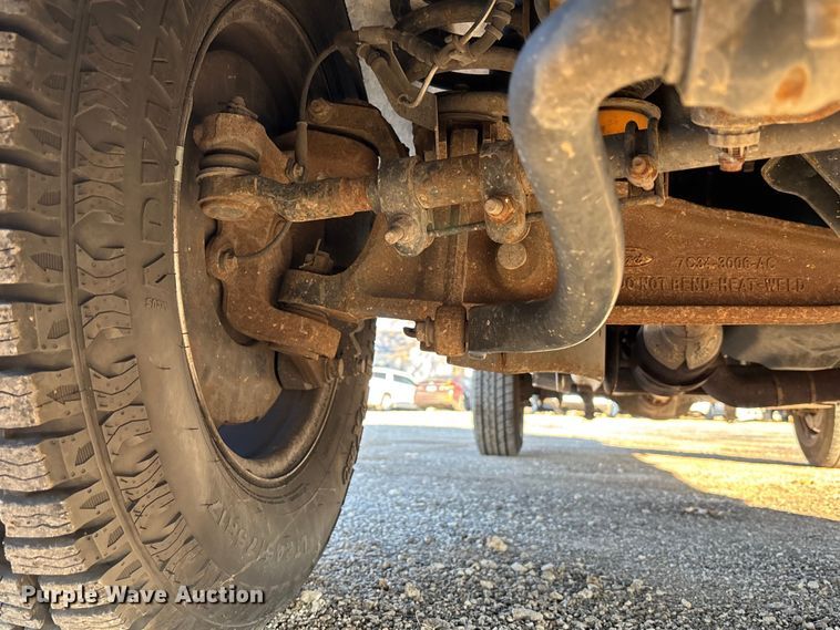 image for item FB3510 2017 Ford F350 Super Duty XL pickup truck