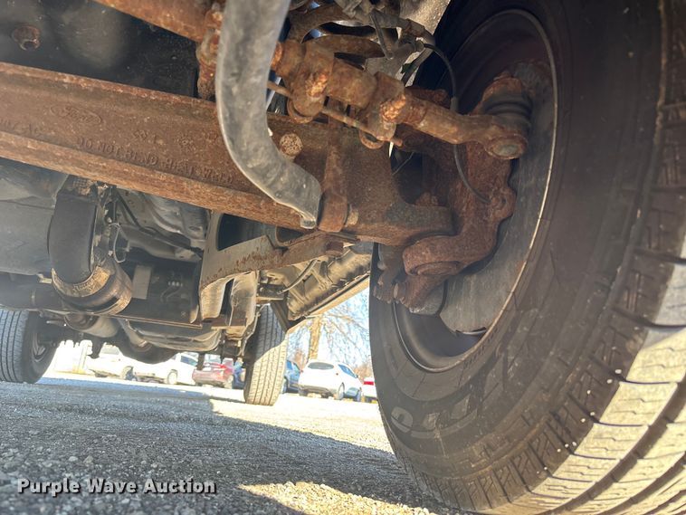 image for item FB3511 2018 Ford F350 Super Duty XL pickup truck