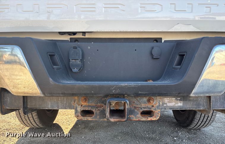 image for item FB3511 2018 Ford F350 Super Duty XL pickup truck