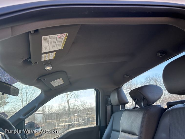 image for item FB3511 2018 Ford F350 Super Duty XL pickup truck